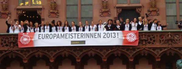 Empfang der Siegerinnen im Jahr 2013 in Frankfurt